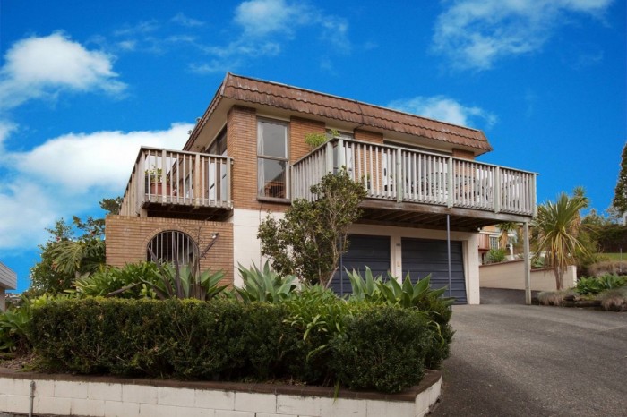 2/170 Stapleford Crescent, Browns Bay, North Shore City, Auckland