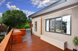 48 Carlisle Road, Browns Bay 0630, North Shore City, Auckland