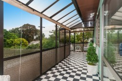 2/18 Cleary Road, Panmure 1072, Auckland City