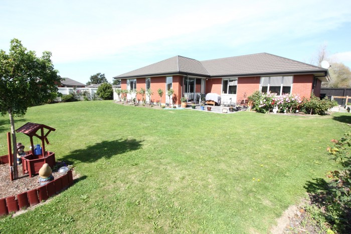 3 Greenan Place, Leeston 7632, Selwyn. Canterbury