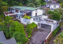 1 Whiorau Grove, Lowry Bay, Eastbourne, Lower Hutt, Wellington