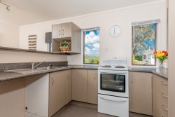 36B Cyclarama Crescent, Massey, Waitakere City, Auckland