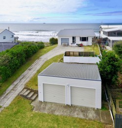 219 Pukehina Parade, Pukehina, Western Bay Of Plenty