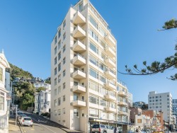 4B/236 Oriental Parade, Oriental Bay, Wellington