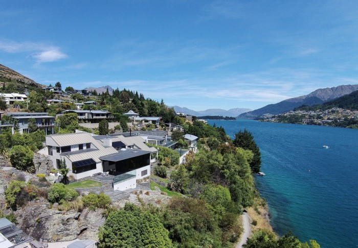 65 Loop Road, Kelvin Peninsula, Queenstown, Otago