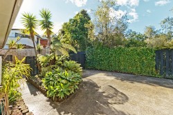 2/20 Flavia Close, Torbay, North Shore City, Auckland 0630