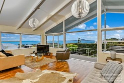 59 Castor Bay Road, Castor Bay, Auckland 0620