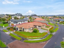 1 Chardonnay Rise, Henderson Heights, Auckland 0000