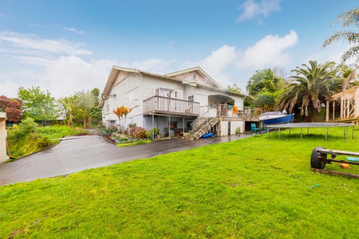 50 Zefiro Drive, Massey, Waitakere City 0614, Auckland