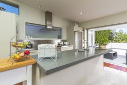 1/22 Kiteroa Terrace, Rothesay Bay, Auckland 0630