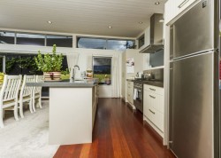 1/22 Kiteroa Terrace, Rothesay Bay, Auckland 0630