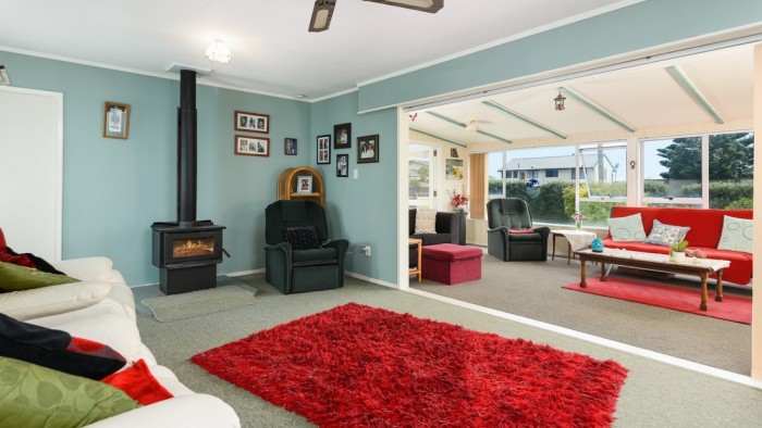 4 Pukehina parade, Pukehina, Tauranga District, Western Bay of Plenty