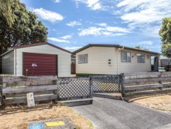 100 Blane Pl, Whangamata 3620