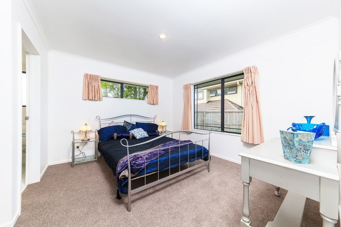 552A Don Buck Road, Westgate, Auckland 0000