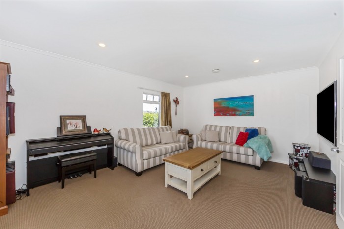 57 Chesterfield Way, Orewa, Rodney 0931, Auckland