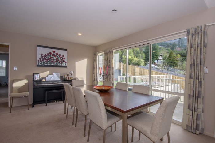 28 Wynyard Cres, Fernhill, Queenstown 9300