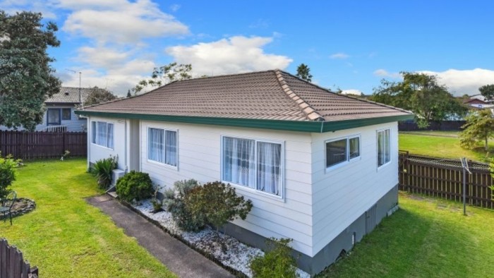 2/65 Etherton Drive, Weymouth, Auckland 2103