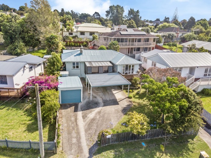 12 Lauderdale Road, Birkdale, North Shore City 0626, Auckland