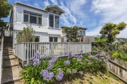 12 Clyde Street, Island Bay, Wellington