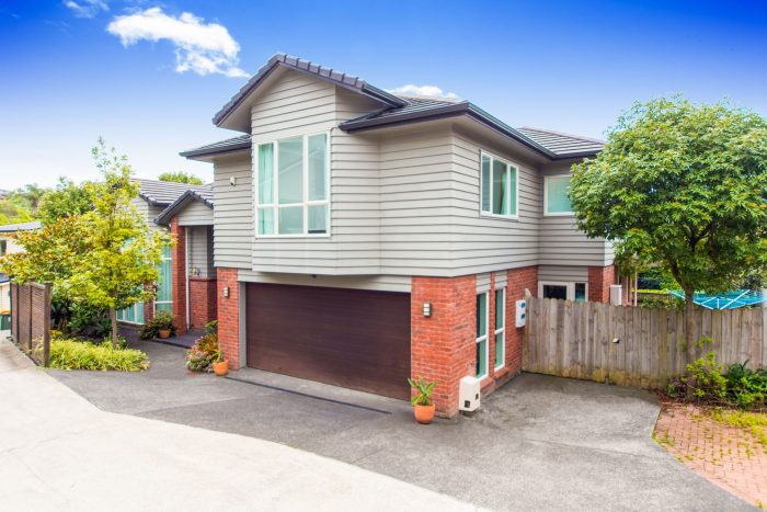 12a Castleton Drive, Howick, Manukau City 2014, Auckland