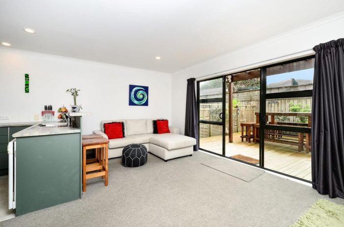 4/17 Harbour View Road, Te Atatu Peninsula, Waitakere City, Auckland