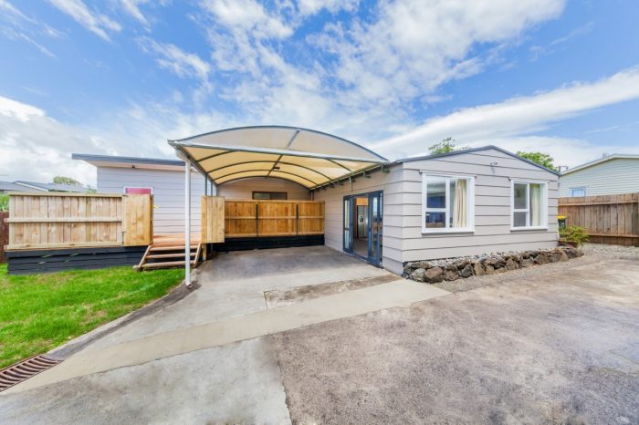 2/30 Ranui Station Road, Ranui, Waitakere City 0612, Auckland