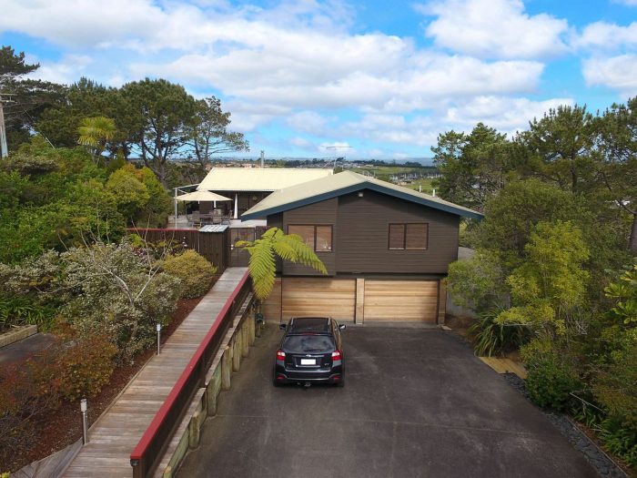 8 Clayden Drive, Gulf Harbour, Rodney, Auckland, 0930