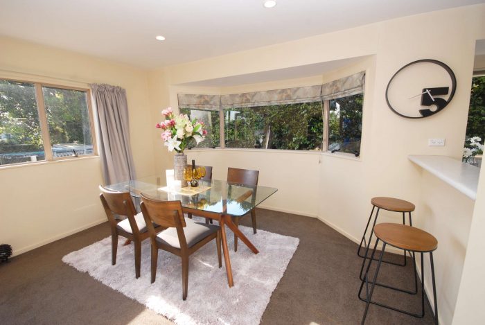 2/272 Forrest Hill Road, Forrest Hill, North Shore City, Auckland, 0620, New Zealand