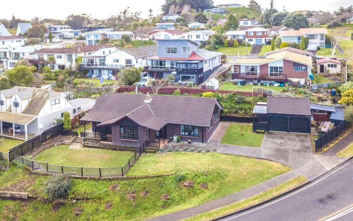 2 Montgomery Road, Saint Johns Hill, Wanganui 4501