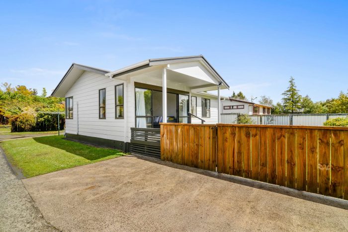 28 Willow Ave Hannahs Bay, Rotorua 3010