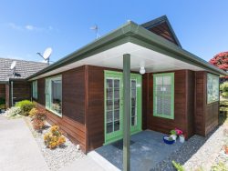 165A QUEENS DRIVE LYALL BAY WELLINGTON 6022 New Zealand