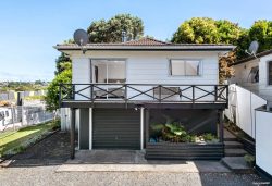 2/24 Cedar Heights Avenue, Massey, Waitakere City, Auckland, 0614, New Zealand