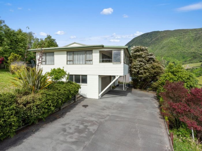 19 Dorset Street, Picton, Marlborough, 7220, New Zealand