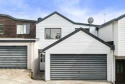 11/61A Birkdale Road, Birkdale, North Shore City, Auckland, 0626, New Zealand