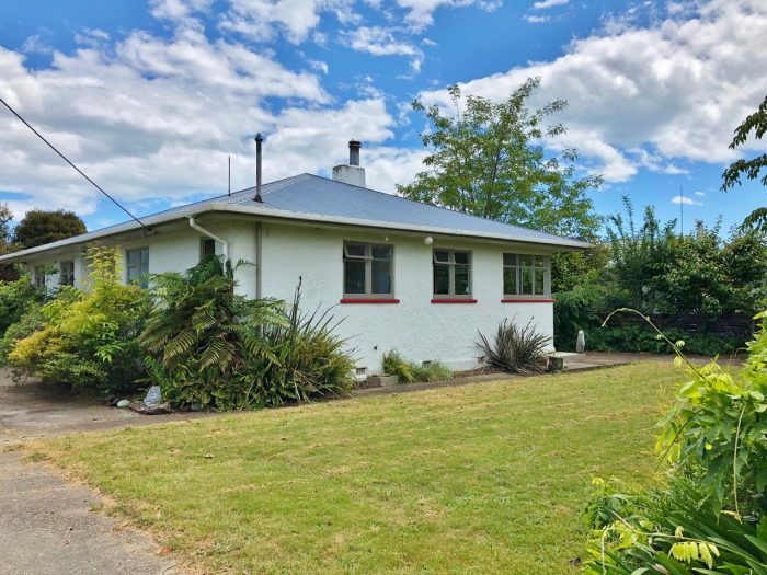 11 Rototai Road, Takaka, Tasman District 7110