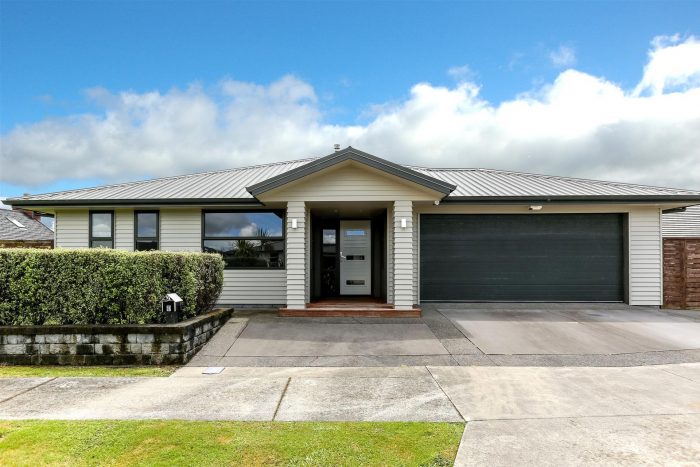 9 St Andrews Parkway, New Plymouth, Taranaki, 4312, New Zealand