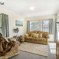 20 Letterkenn­y Place, Blockhouse Bay, Auckland City, Auckland, 0600, New Zealand