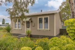 44 Oak Street Masterton District 5810 New Zealand