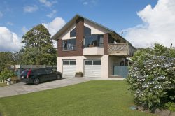 23 Pohutukawa Drive Athenree 3177, New Zealand