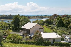 23 Pohutukawa Drive Athenree 3177, New Zealand