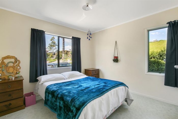 23 Pohutukawa Drive Athenree 3177, New Zealand