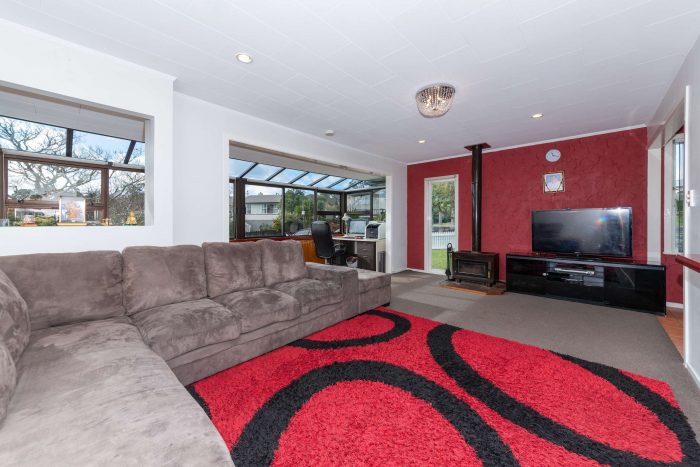 10 Silver Birch Rise, Henderson, Waitakere City, Auckland, 0612, New Zealand