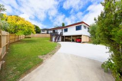 54 Meadowood Drive, Unsworth Heights, North Shore City, Auckland, 0632, New Zealand