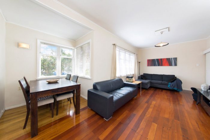 2 Smallfield Avenue, Three Kings, Auckland City, Auckland, 1042, New Zealand