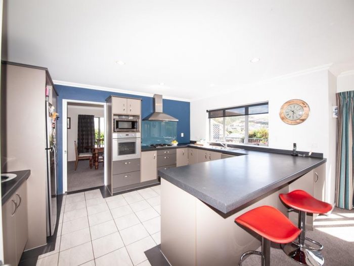 5 Tattenhall Grove, Churton Park, Wellington, 6037, New Zealand