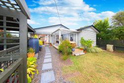 1/215 Eskdale Road, Birkenhead­, North Shore City, Auckland, 0626, New Zealand