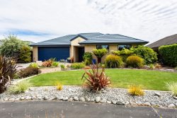 8 Hideaway Gate, Parklands, Christchur­ch City, Canterbury, 8083, New Zealand