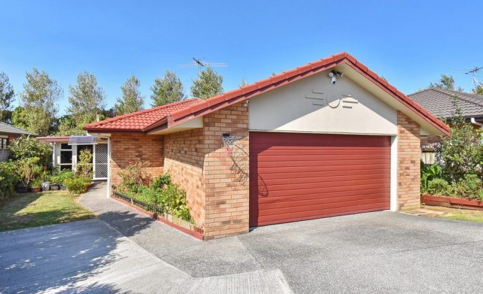 42 Tussock Avenue, Mangere, Manukau City, Auckland, 2022, New Zealand