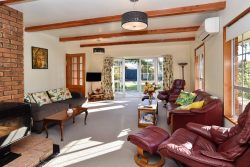 32 Main North Road, Woodend, Waimakarir­i, Canterbury, 7610, New Zealand