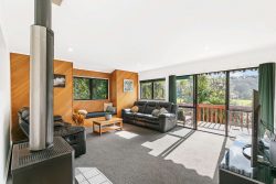 17a Segedin Place, Glenfield, North Shore City, Auckland, 0629, New Zealand